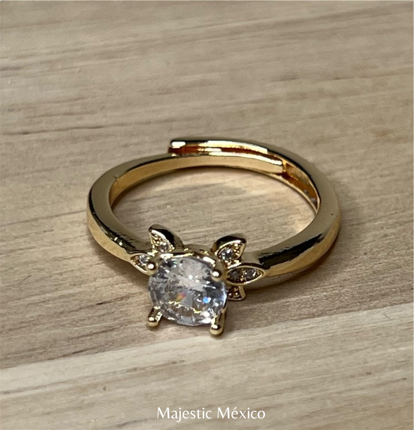 ANILLO AJUSTABLE CON CIRCONIA REDONDA