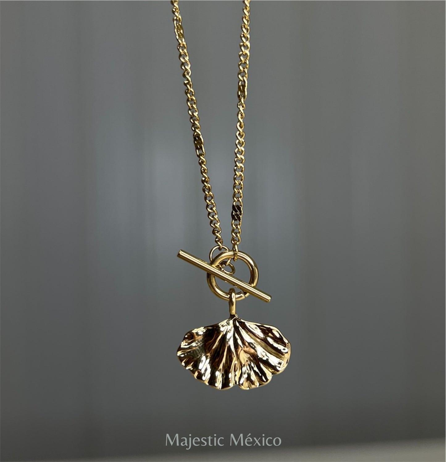 COLLAR MEDIO PÉTALO
