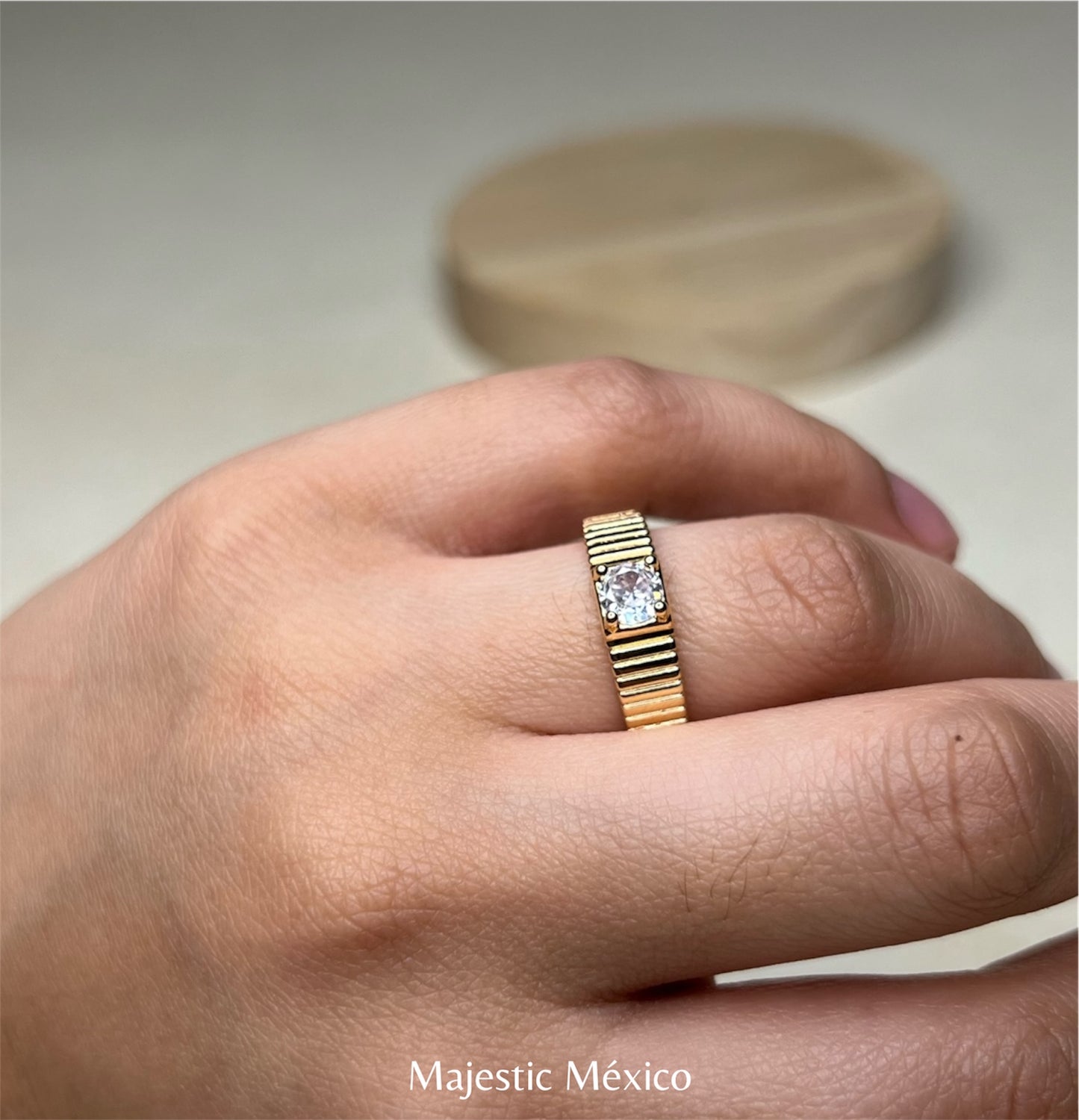 ANILLO LÍNEAS CIRCONIA CUADRADA