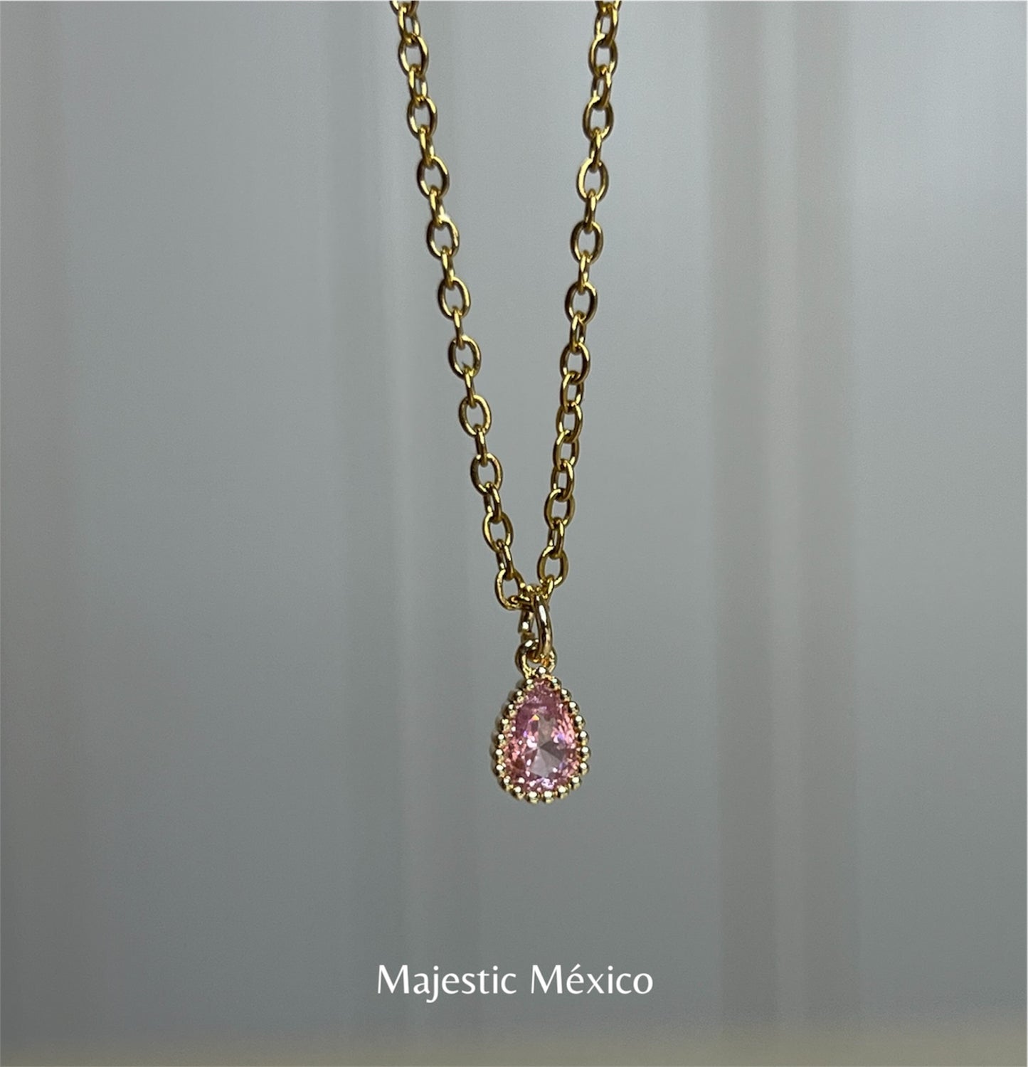 COLLAR GOTA ROSA