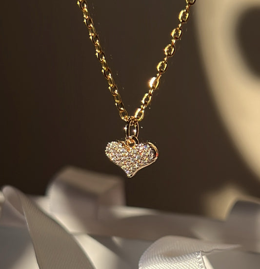 COLLAR CORAZÓN DE ZIRCONIAS