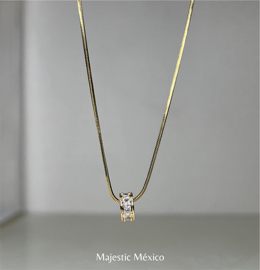 Collar con Rondel De Circonias