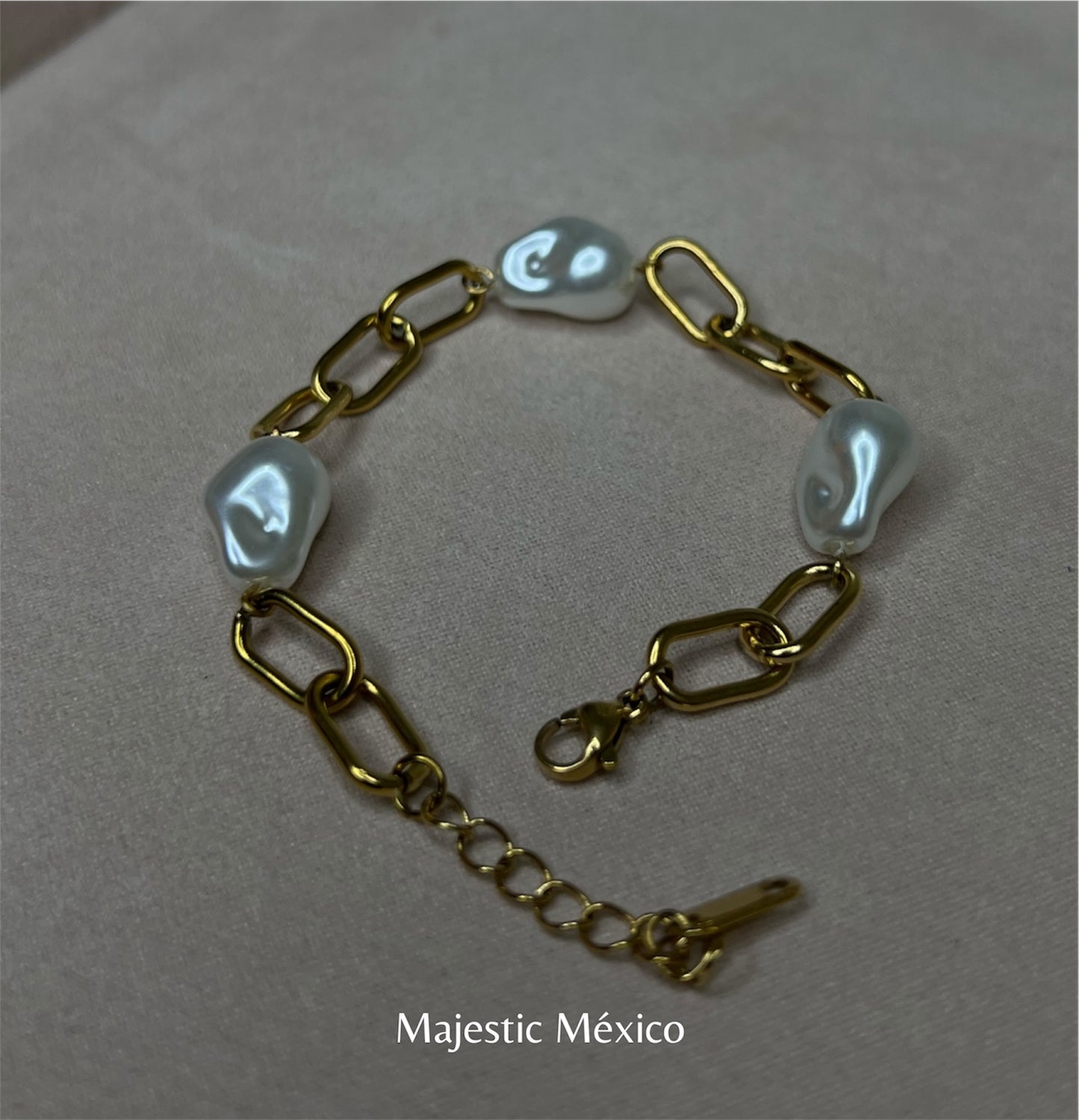 PULSERA CON PERLAS