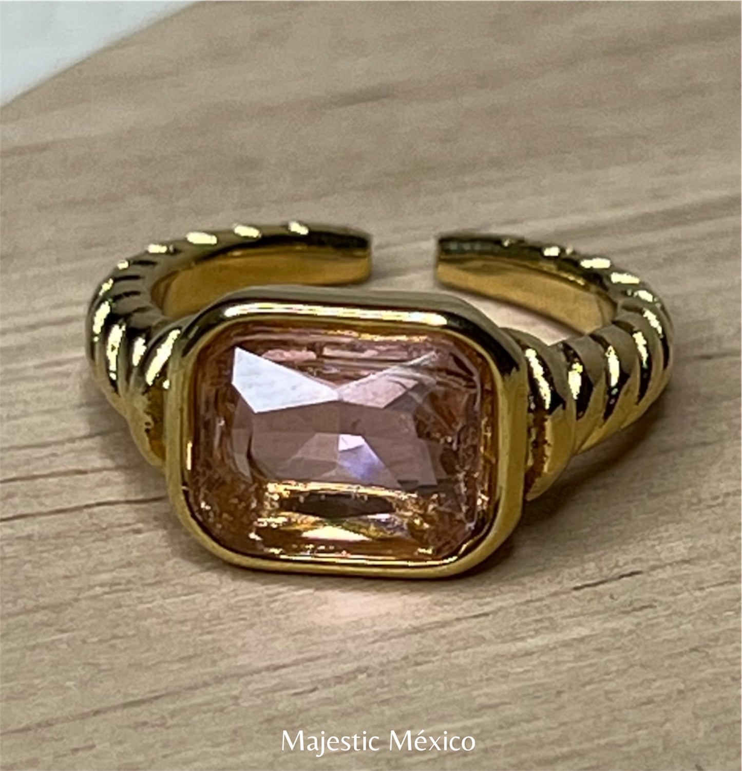 ANILLO AJUSTABLE CON CRISTAL ROSA