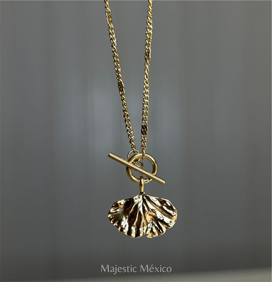 COLLAR MEDIO PÉTALO