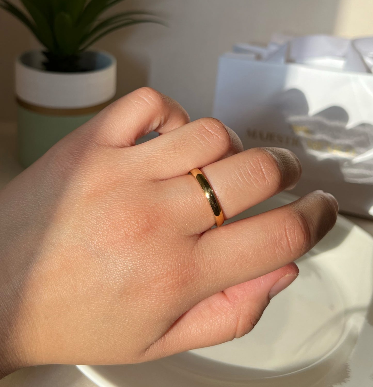 HOOP RING