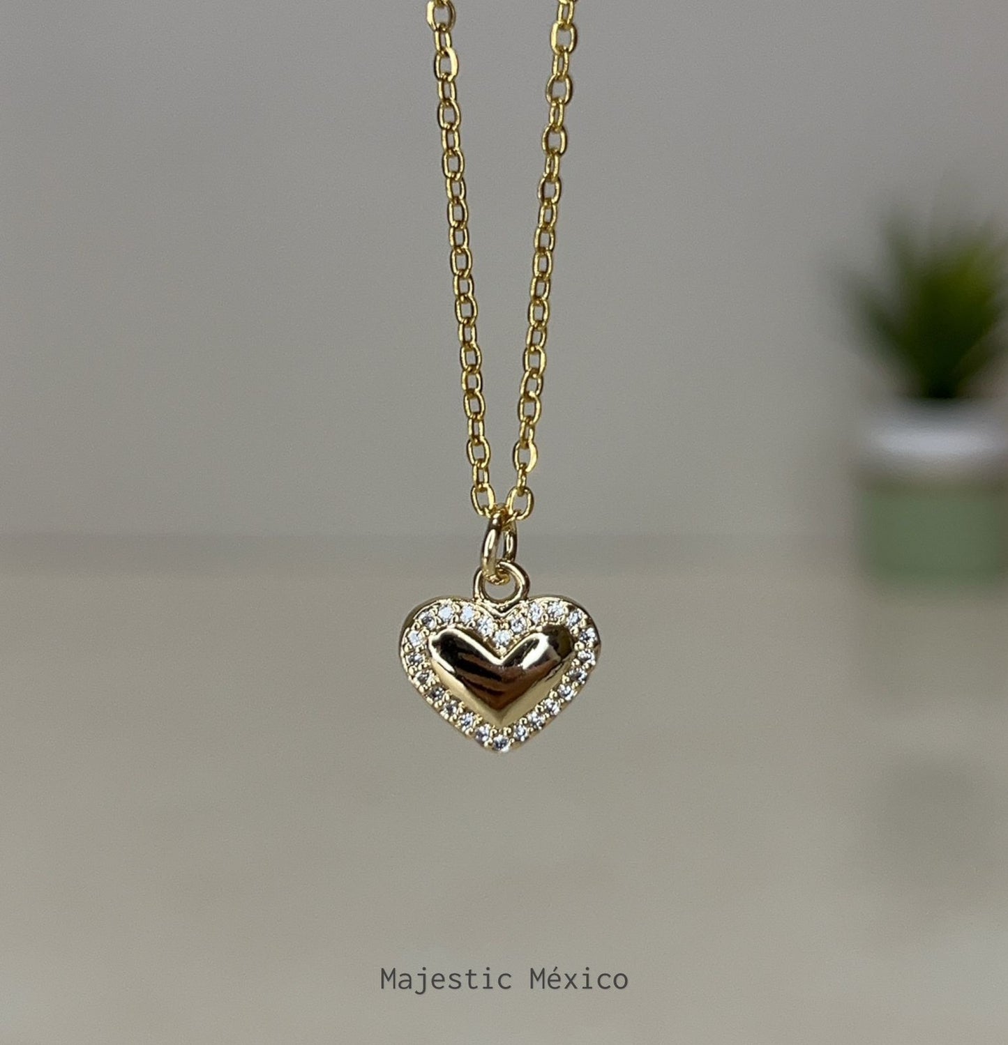 COLLAR CORAZÓN CONTORNO DE ZIRCONIAS