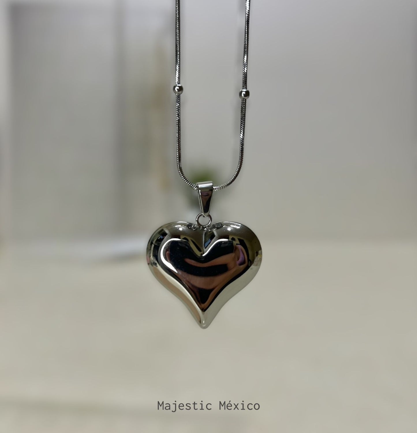 COLLAR CORAZÓN GIGANTE
