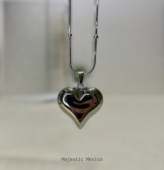 COLLAR CORAZÓN GIGANTE