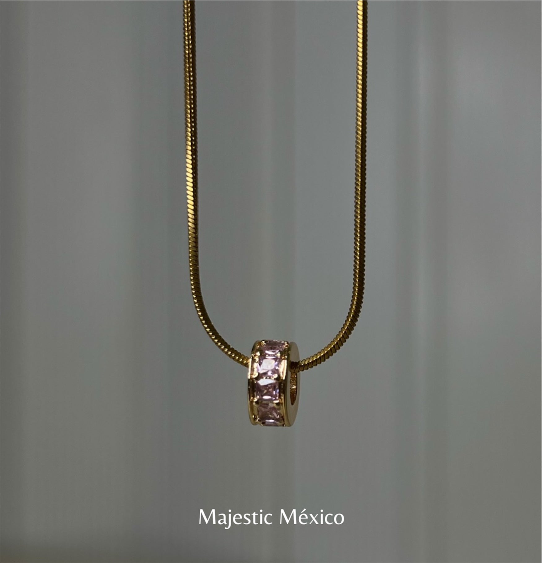 Collar con micro rondel rosa dorado de 10mm y cadena de 45cm, joyería minimalista Majestic México